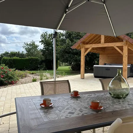 Εξοχικό σπίτι Cozy Avec Jardin Et Spa, - Fr-1-489-540 Chazemais