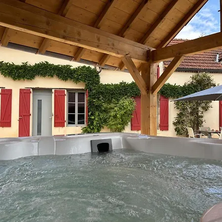 Authentique Avec Spa, Tennis Et Jardin Paysager - Draps Et Menage Inclus, Calme Campagnard. - Fr-1-489-540 * Chazemais