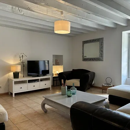 Authentique Avec Spa, Tennis Et Jardin Paysager - Draps Et Menage Inclus, Calme Campagnard. - Fr-1-489-540 Chazemais