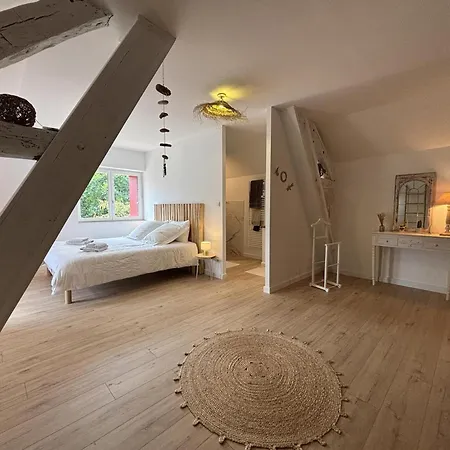 Cozy Avec Jardin Et Spa, - Fr-1-489-540 * Chazemais