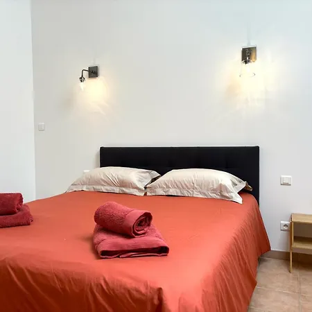 Εξοχικό σπίτι Cozy Avec Jardin Et Spa, - Fr-1-489-540